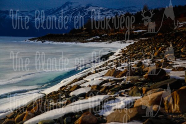 Figé dans la glace - Une Blonde en Norvège