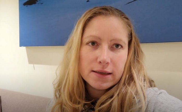 Différence entre le G et le J - Une blonde en Norvège