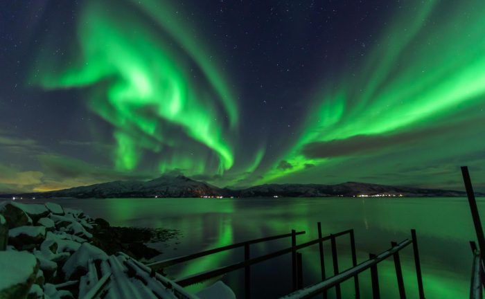 Aurores boréales - Une blonde en Norvège