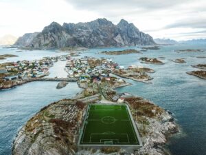 Terrain de jeu - Une blonde en Norvège
