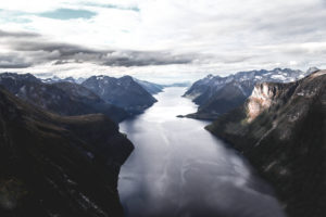 Hjørundfjorden - Une Blonde en Norvège
