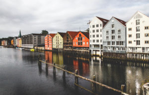 Trondheim gris - Une blonde en Norvège