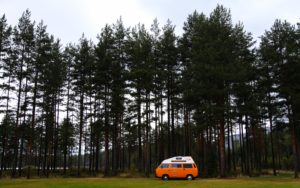 Van orange - Une blonde en Norvège