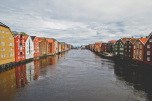 Trondheim couvert - Une blonde en Norvège